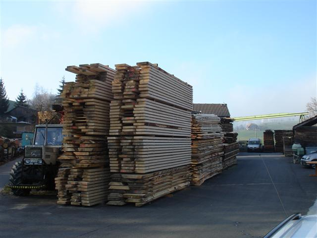 bretterstapel-2-1206.19.68178c7d3f272